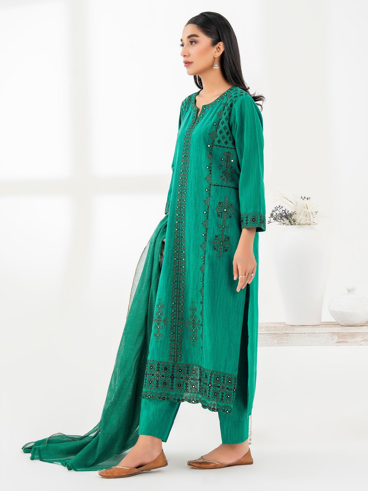 3pc Green Yard Dyed Embroidered Suit