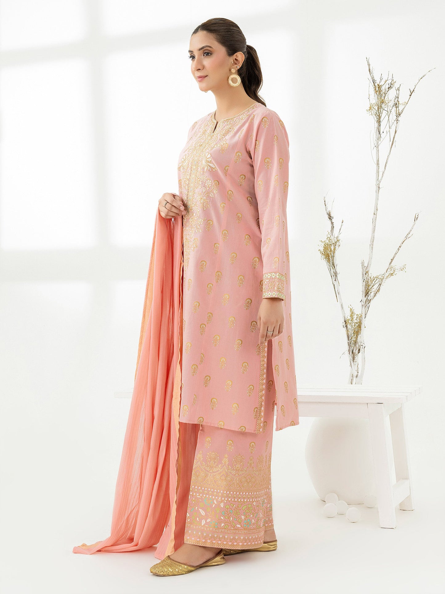 3pc Pink Embroidered Lawn Suit