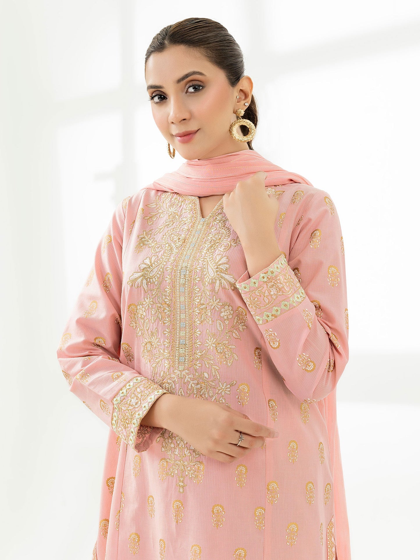 3pc Pink Embroidered Lawn Suit