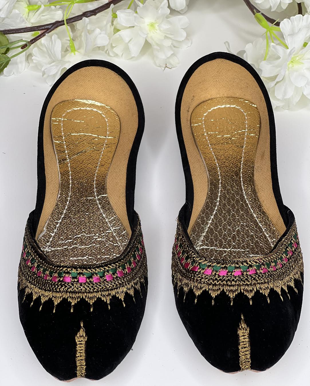 Black Embroidered Khussa