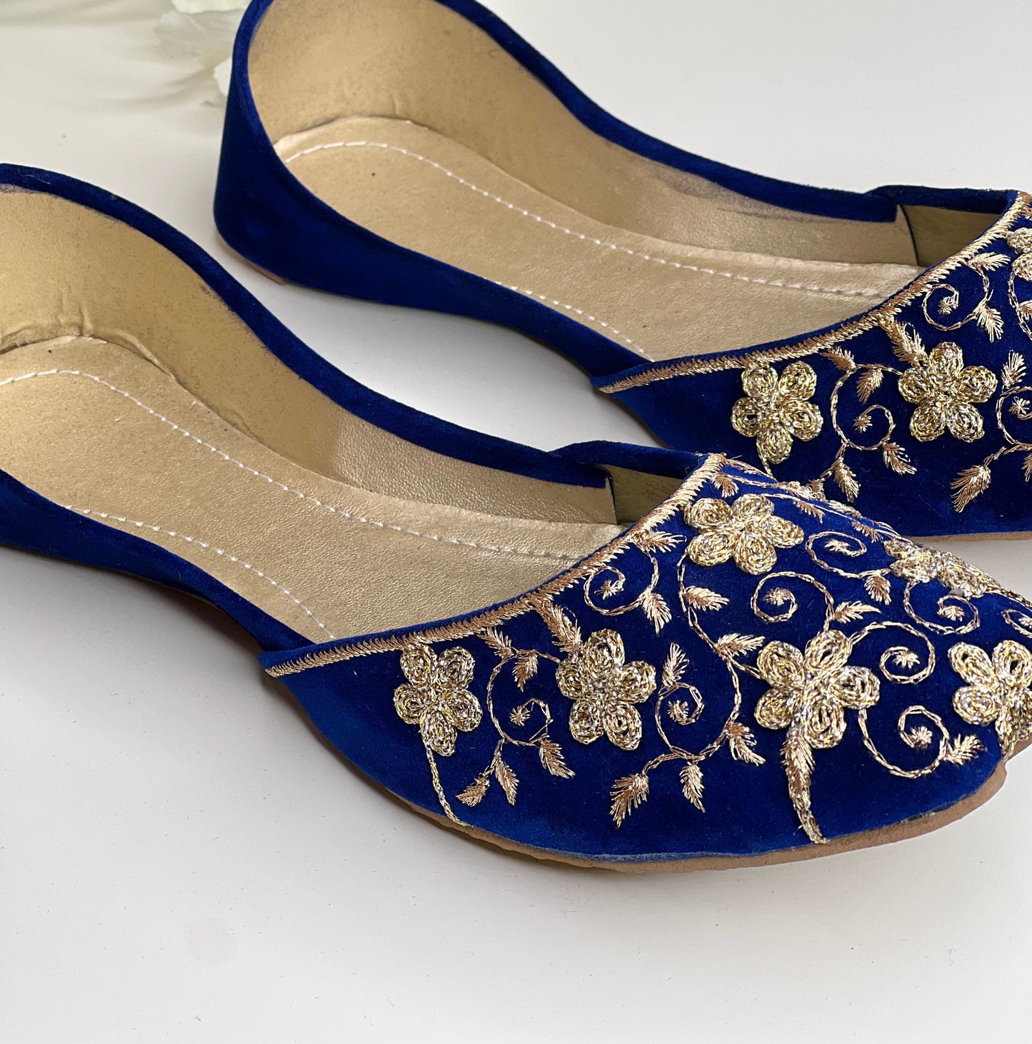 Blue Embroidered Khussa